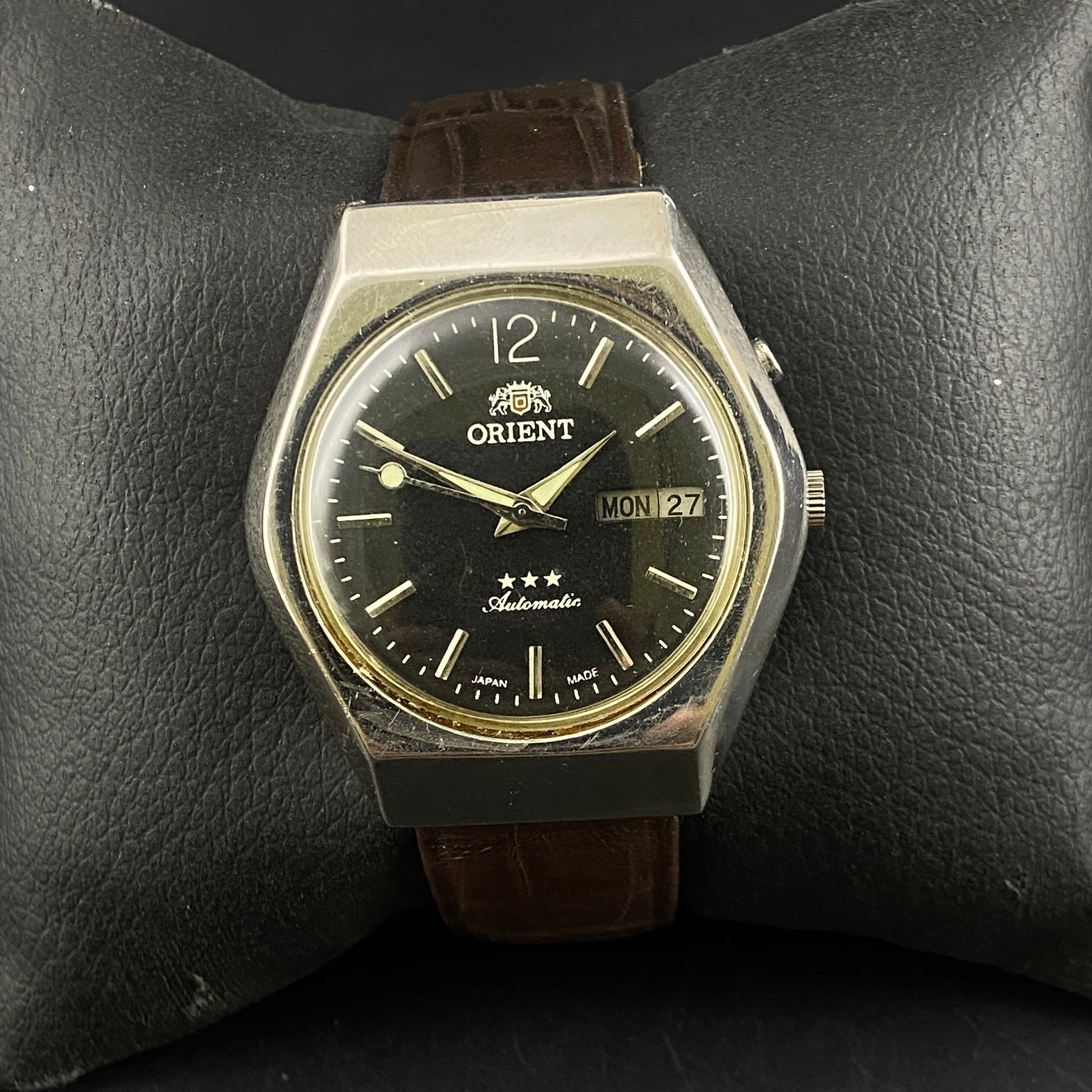 Vintage Orient Black Face Automatic 21 Jewels Men,s Wrist Watch 