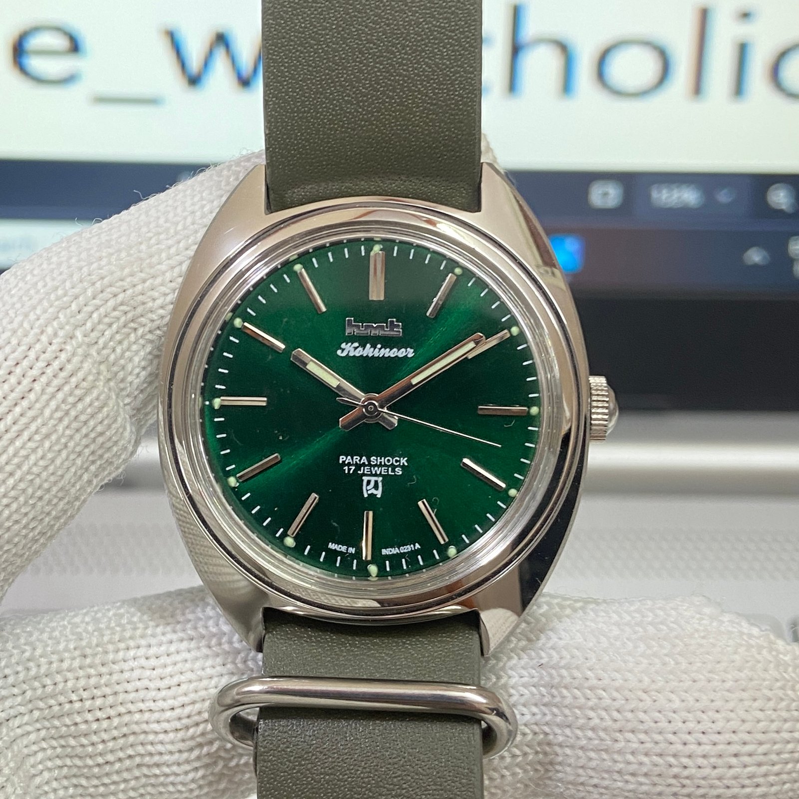 Vintage HMT Kohinoor Hand Winding 17 Jewels Green Face Green Nato Band Men's Wrist Watch B55