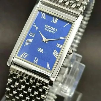 Seiko Slim Rectangular Quartz Blue Face Looser Chain Not Adjustable Men's Wrist Watch C66